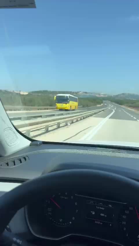   لحظه اصابت راکت حزب الله لبنان به پایگاه ارتش اسرائیل