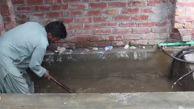   فرآیند دیدنی بازیافت شیشه‌های زباله و تبدیل به شیشه عطر