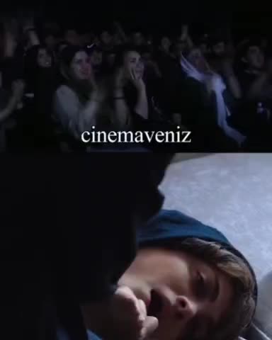   واکنش غافلگیرکننده تماشاگران در سینما به سیلی محکم جواد عزتی به صورت رعنا آزادی‌ور