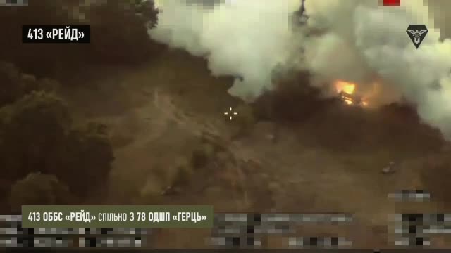   لحظه انهدام یک خودروی مین‌ریز روسی توسط راکت سامانه هیمارس اوکراینی