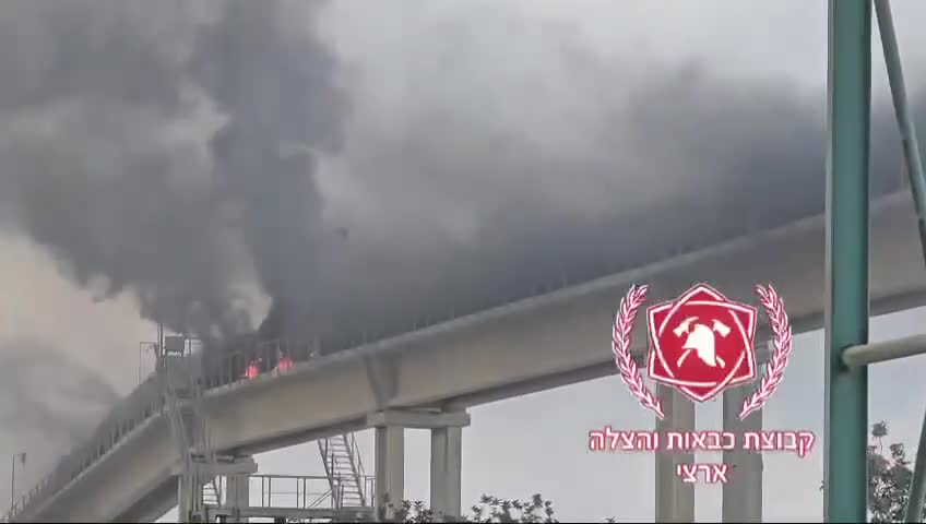   آتش‌سوزی ناشی از حمله موشکی یمن به تل‌آویو