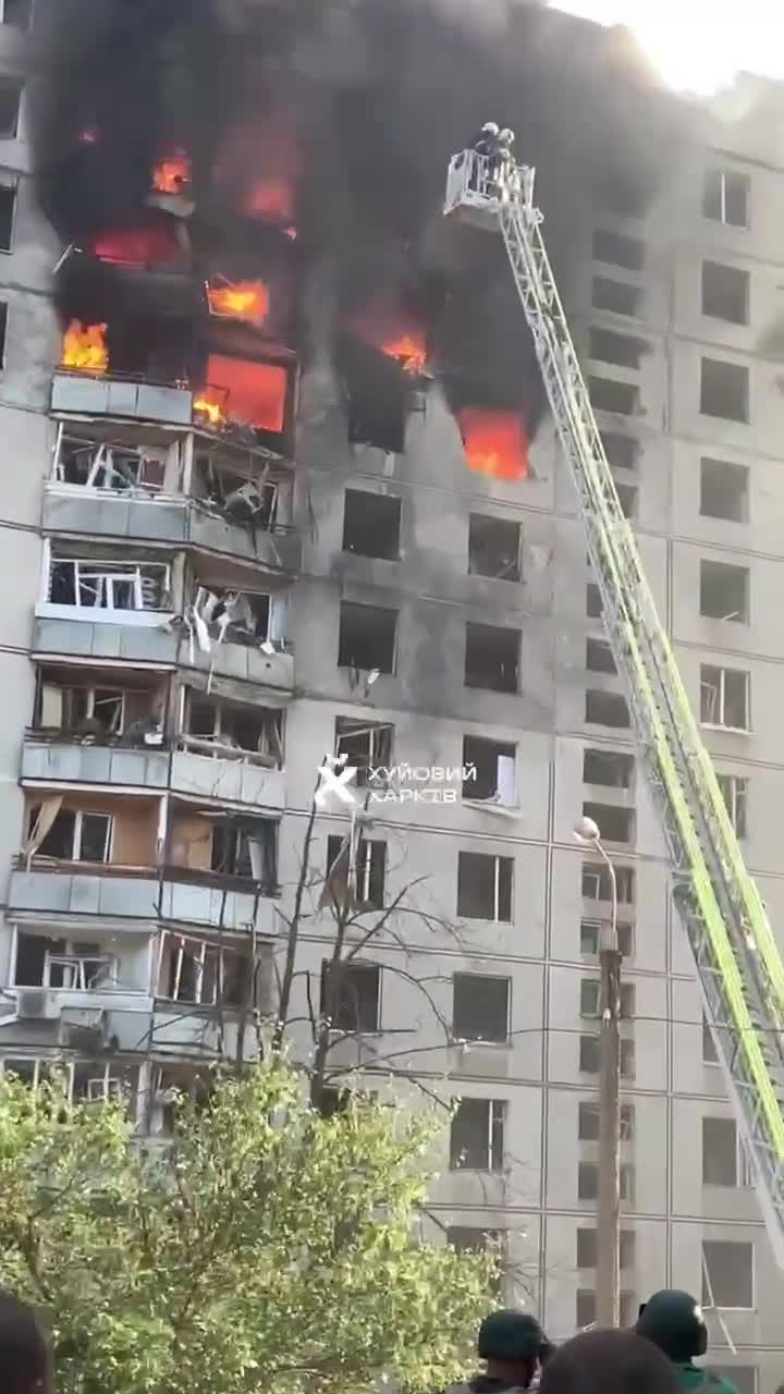    حمله روس‌ها به یک ساختمان مسکونی چند طبقه در خارکف