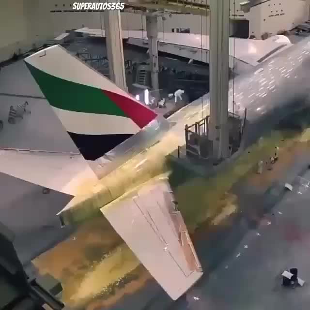   نحوه جالب رنگ‌آمیزی بدنه هواپیمای مسافربری