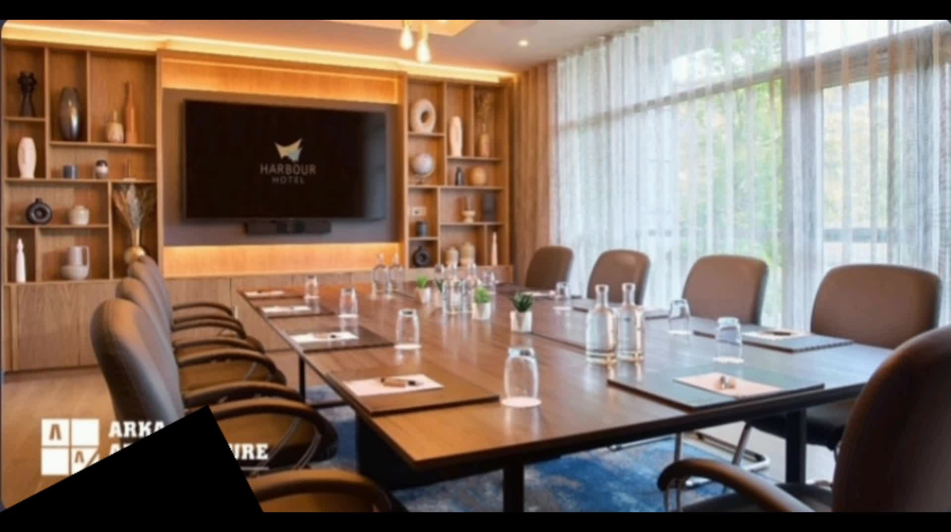 بازسازی اتاق کنفرانس