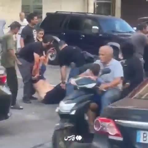   تصویری عجیب از انفجار تلفن‌های همراه در دست شهروندان لبنانی!