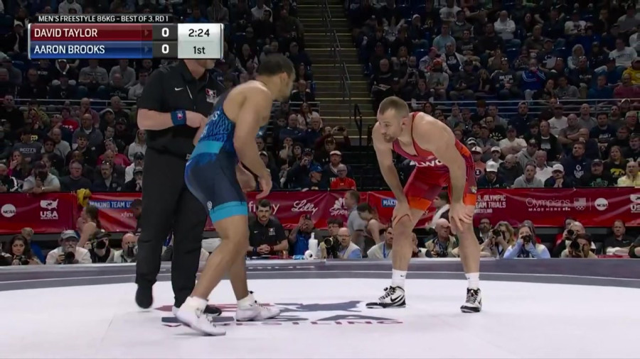 کشتی اول : دیوید تیلور با آرون بروکس در انتخابی المپیک 2024