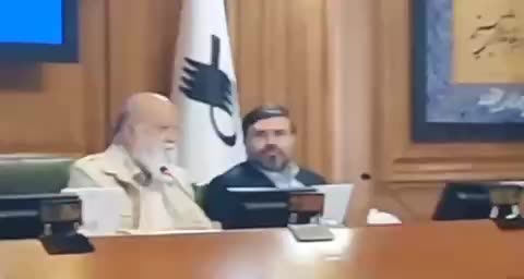   واکنش چمران به اظهارات مسئولان حراست شهرداری: پیر بودن عیب نیست ولی...