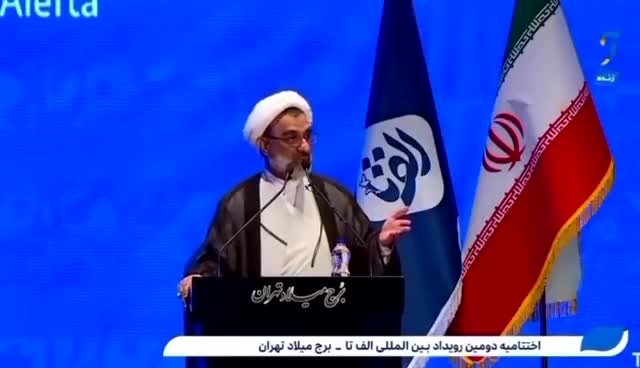   دبیر شورای عالی انقلاب فرهنگی: پروژه ون، مسئله حجاب را حل نمی‌کند! راه حل...