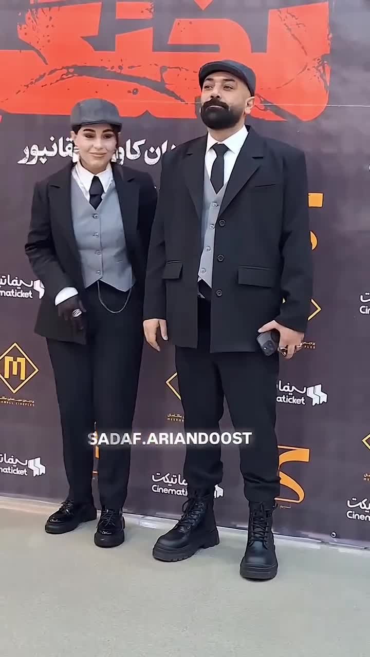   لباس و استایل عجیب و مردانه همسر مهدی کوشکی در اکران مردمی یک فیلم