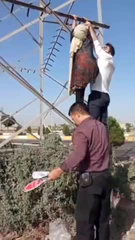   نجات دختر جوان از اقدام به خودکشی توسط پلیس راهور