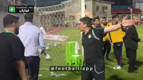   درگیری محمد نوازی با سرپرست باشگاه نساجی پس از پایان بازی