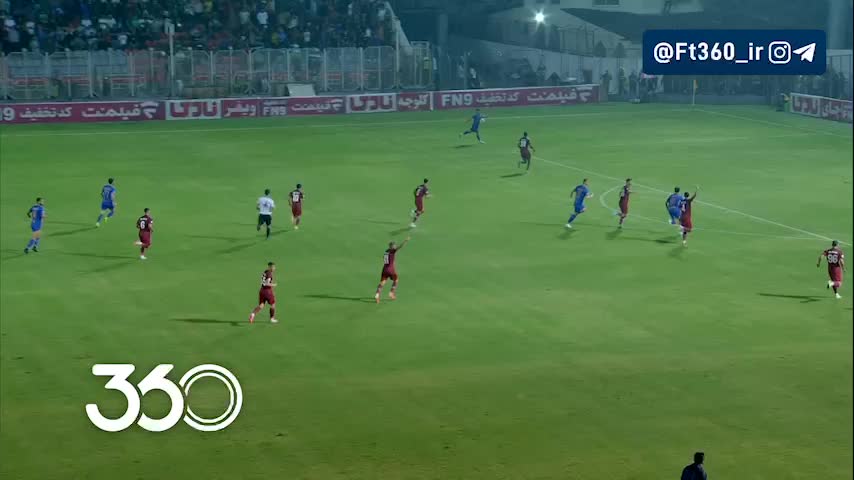   پیام اعتراض‌آمیز رامین رضاییان به کمک داور؛ ویدیوچک داریم، صبر کن!