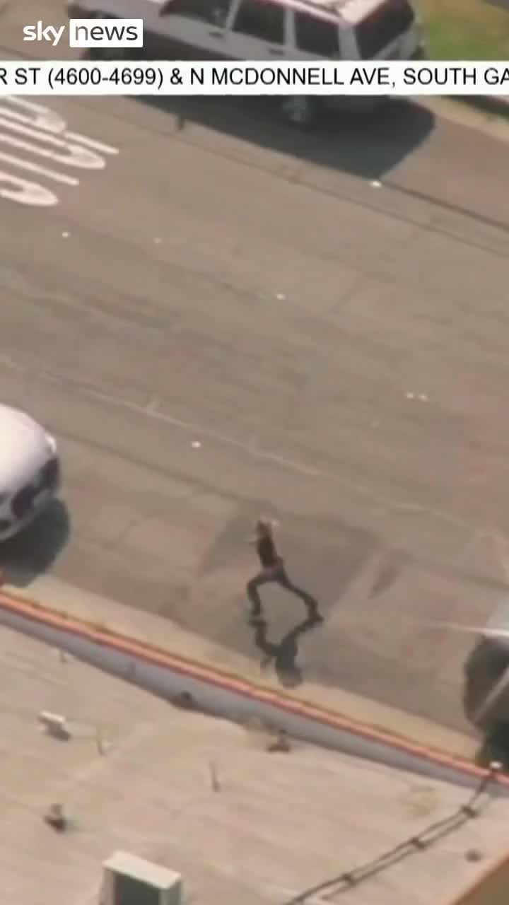   لحظه زمین زدن و دستگیری راننده زن توسط پلیس بعد از فرار از صحنه تصادف!