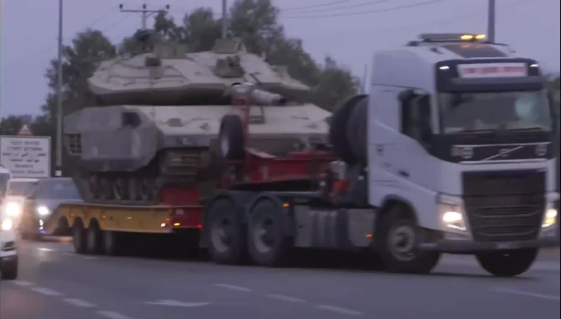   تصاویر تازه از انتقال تعداد زیاد تانک‌ها از غزه به شمال اسرائیل