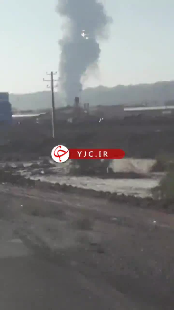   نمایی دیگر از انفجار در یک کارگاه صنعتی و تولیدی در گرمسار