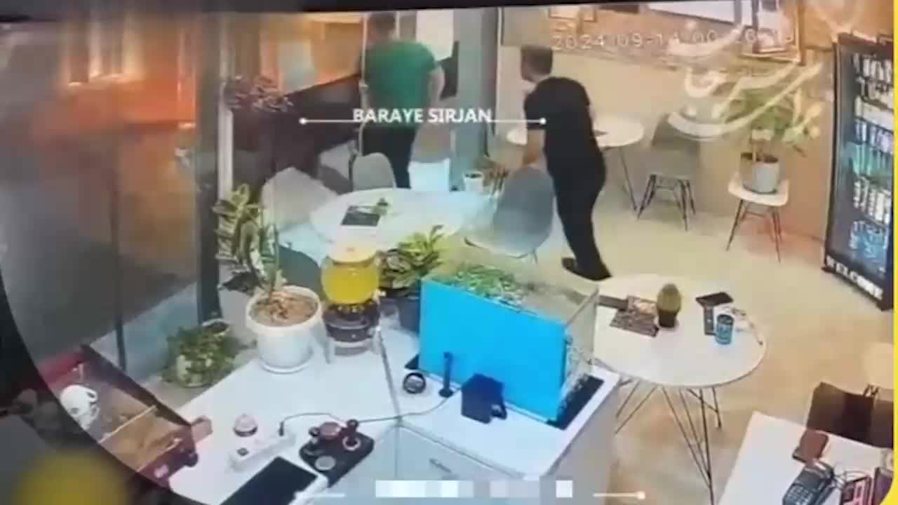   لحظات هولناک و دلخراش سوختن یک جوان سیرجانی در میان شعله‌های آتش