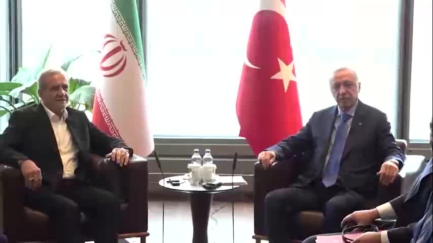   اولین فیلم از دیدار روسای جمهور ایران و ترکیه