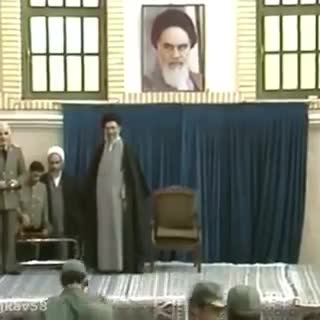   ویدویی تاریخی از اعطای درجه به به شهیدان احمد کاظمی و نورعلی شوشتری وقاسم سلیمانی و..