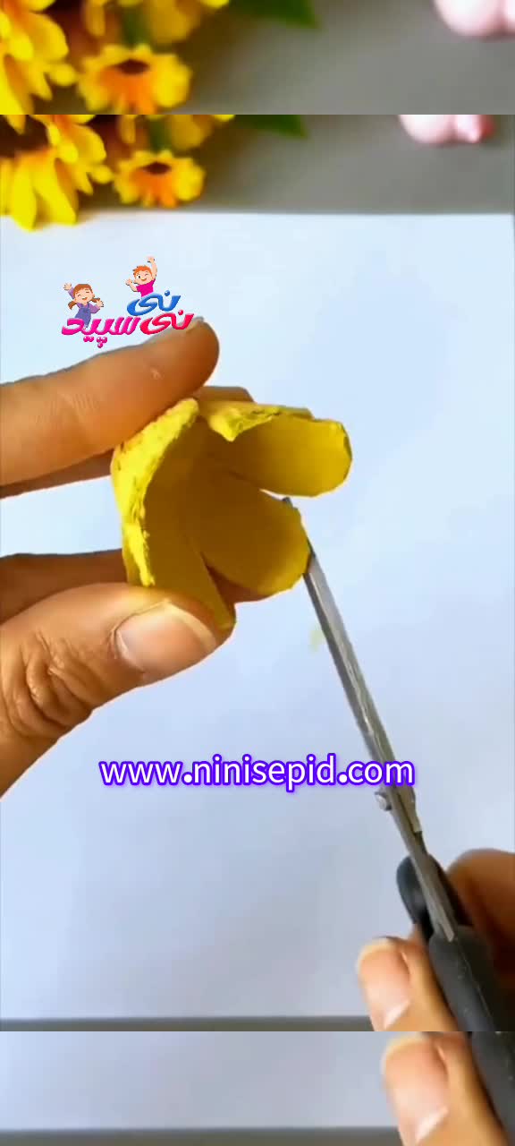 کاردستی گلهای زیبا و گلدان