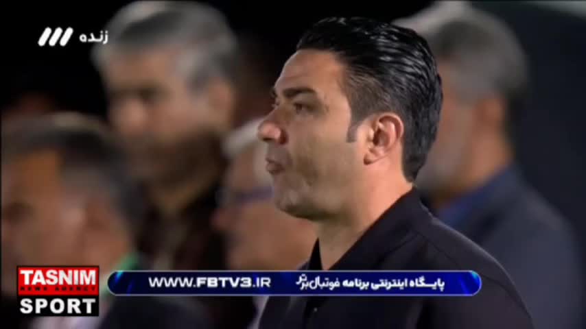    یک دقیقه سکوت پیش از شروع دربی ۱۰۴ به یاد درگذشتگان معدن طبس