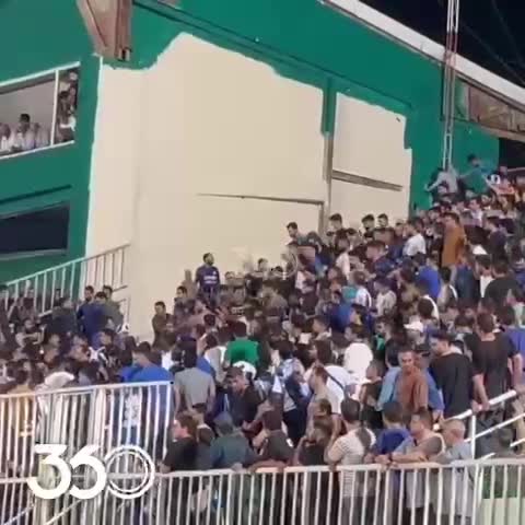   تصاویر تازه از درگیری میان هواداران استقلال