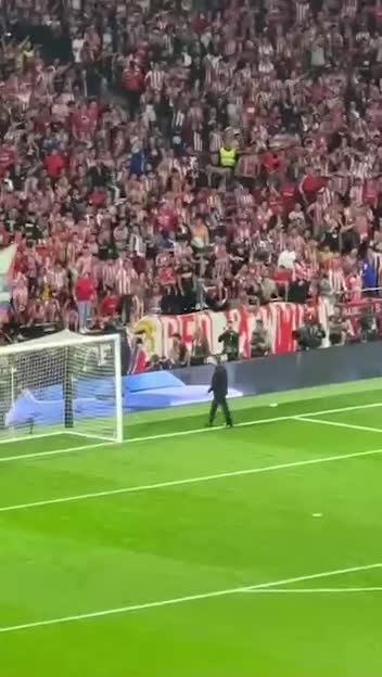   جنجال در دربی بزرگ مادرید؛ از پرتاب اشیا تا نژادپرستی