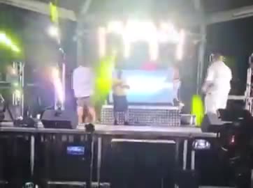   لحظه مرگ رپر آمریکایی روی صحنه وسط کنسرت