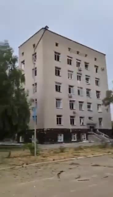   تصاویر تازه از حمله موشکی روسیه به مرکز نظامی اوکراین