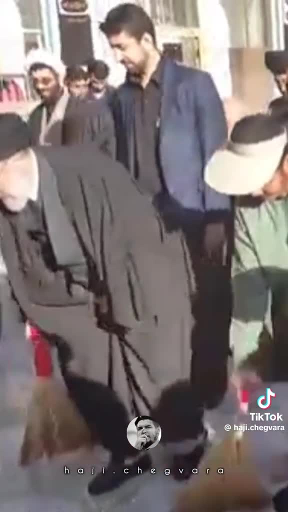 جاروکشی شهید رئيسي