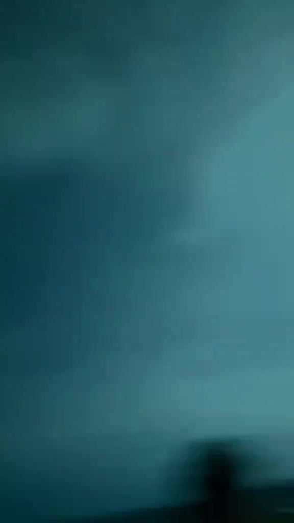    لحظه برخورد یک سیارک به زمین در فیلیپین