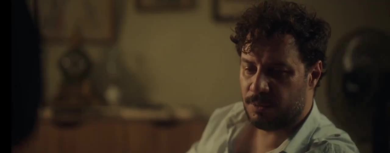   طعنه جواد عزتی به فیلترینگ: شبکه‌های داخلی، خارجی، معاند!