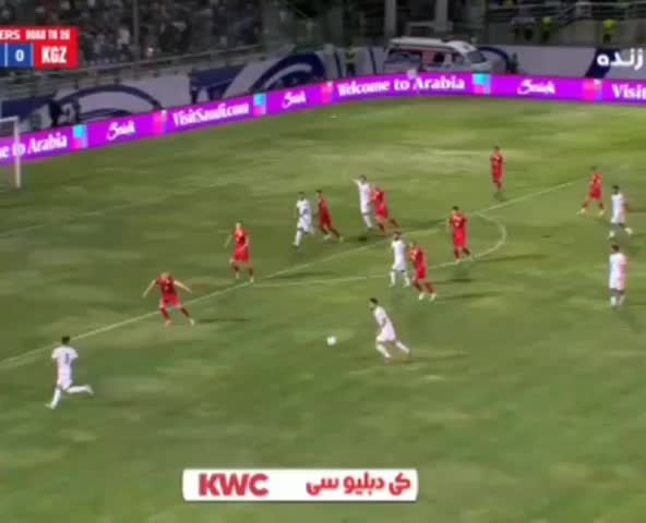   برخورد شوت سنگین امید نورافکن به تیر دروازه قرقیزستان