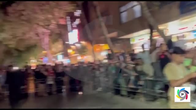 استقبال پرشور مردم از اعضای تیم ملی بعد از برد مقابل قرقیزستان