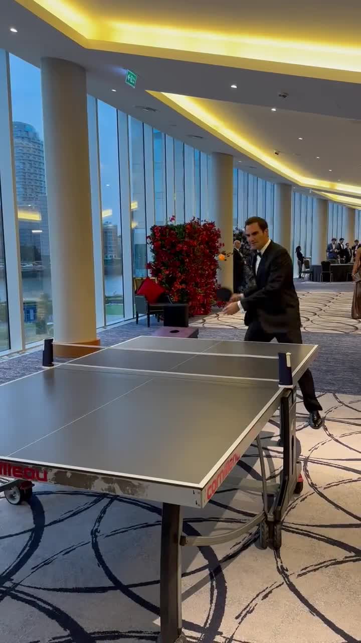   مهارت ویژه راجر فدرر در پینگ‌پنگ