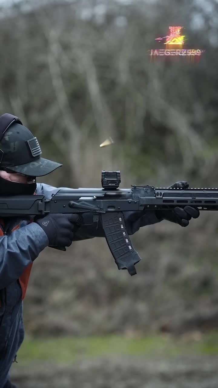   ویدیویی جذاب و تماشایی از جدیدترین مدل کلاشینکف