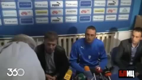    ویدیوی عجیب از گزینه خارجی مربیگری استقلال؛ کتک خوردن پتف توسط هواداران لفسکی صوفیه!