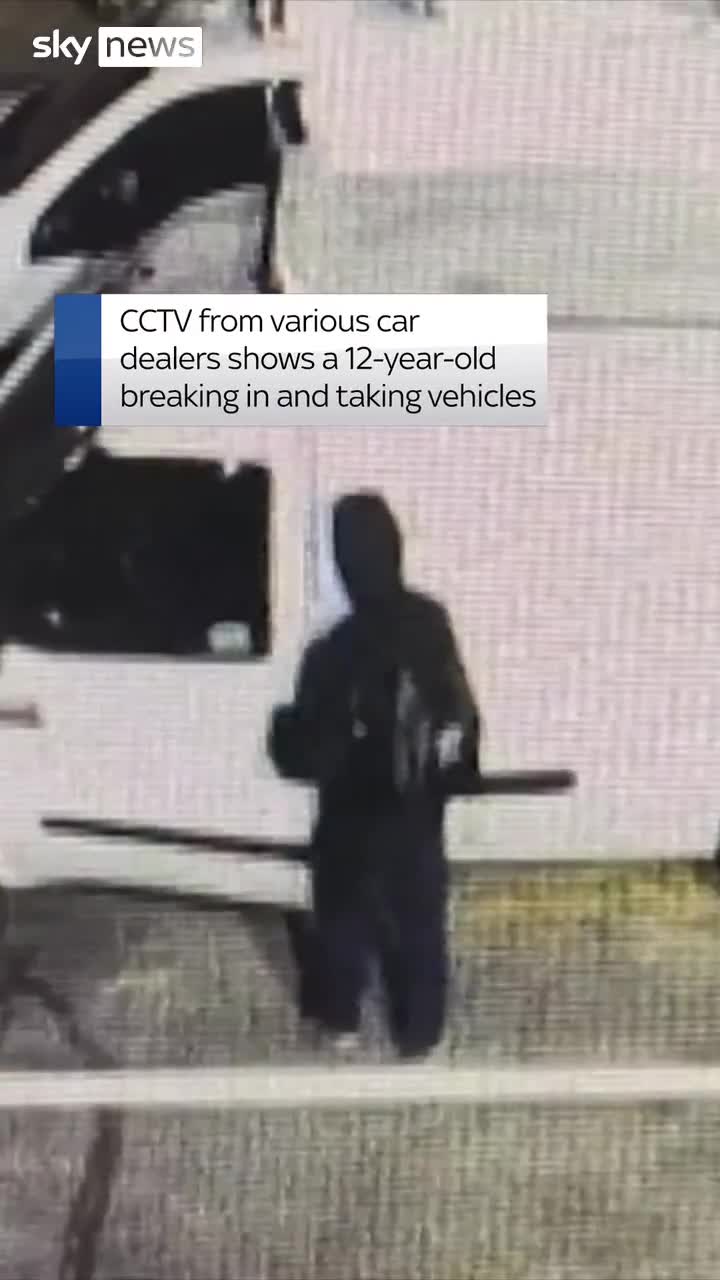   این تصاویر آمریکا را بهم ریخت؛ انتشار فیلم سرقت چندین خودروی سواری توسط نوجوان 12 ساله!