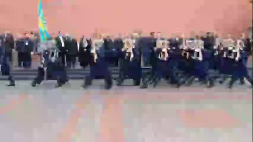   ادای احترام پزشکیان به بنای یادبود سرباز گمنام روسیه