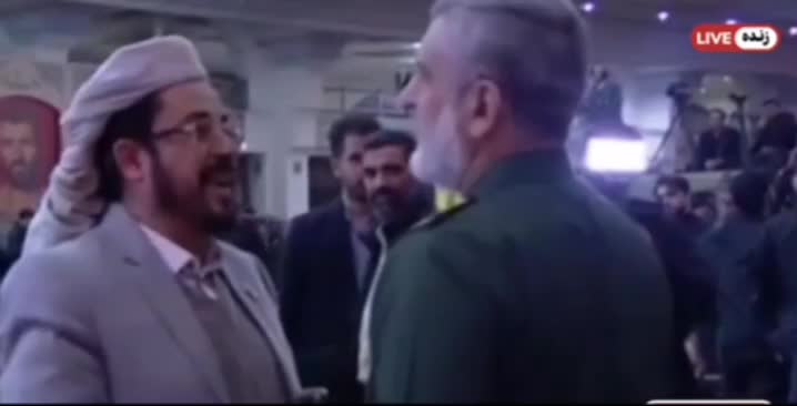   روبوسی گرم سردار حاجی زاده با سفیر یمن