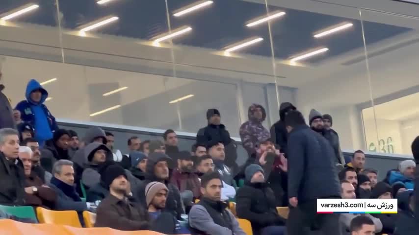 خشم هوادارن آبیها از محمد نوازی