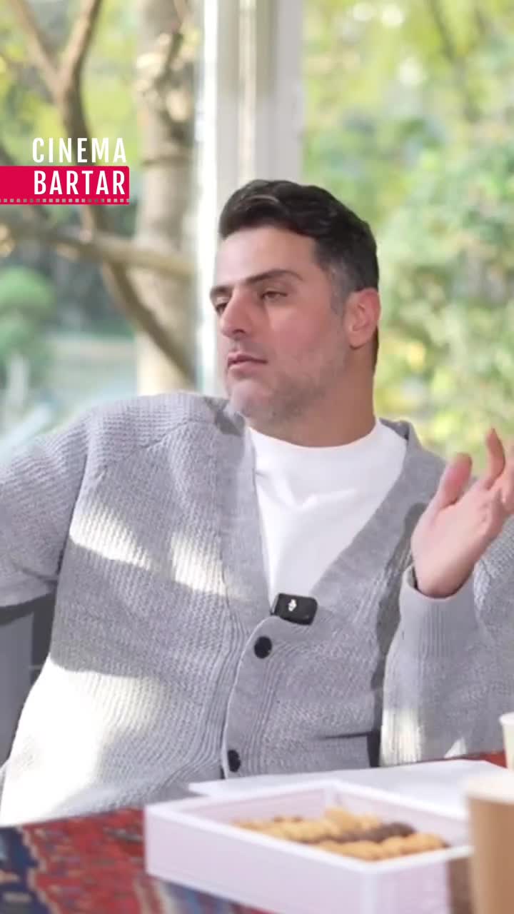   مونا کرمی از کدام عادت سپند امیرسلیمانی ناراحت شده است؟