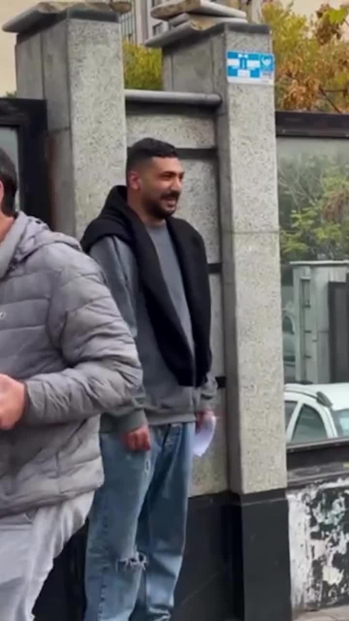 وقتی کل روز رو تراکت پخش کردی و میخوای یکم استراحت کنی!! طرحیسا