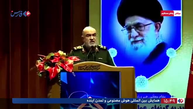    سرلشکر سلامی: باید برای ماندن قدرتمند باشیم