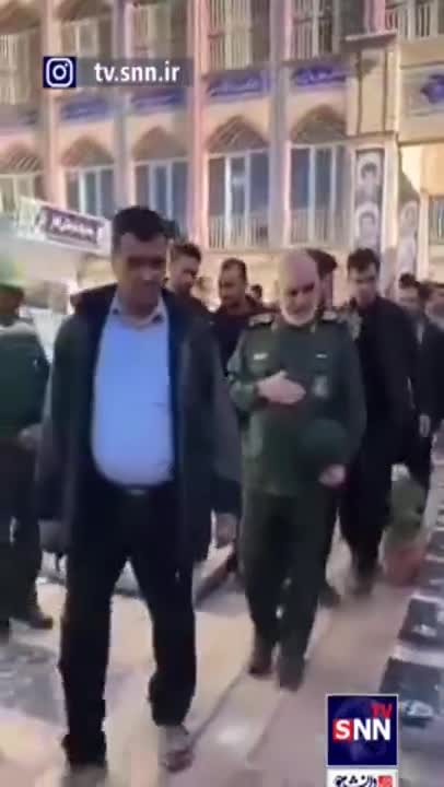 ادای احترام فرمانده کل سپاه به شهید سلیمانی+فیلم