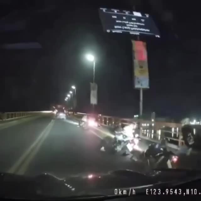   نشریه آلمانی: انفجارهایی مونیخ را لرزاند