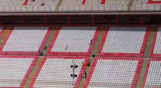   ویدئویی از روند بازسازی ورزشگاه یادگار امام که در بازی تراکتور مقابل الوحده از آن رونمایی شد