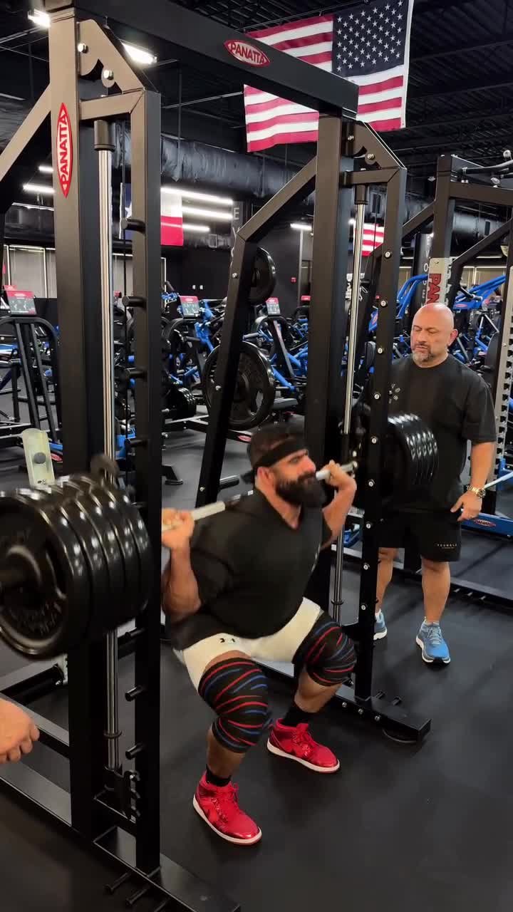   ویدیویی از تلاش‌های خستگی‌ناپذیر هادی چوپان در کمتر از دو هفته تا مسابقات مستر المپیا ۲۰۲۵