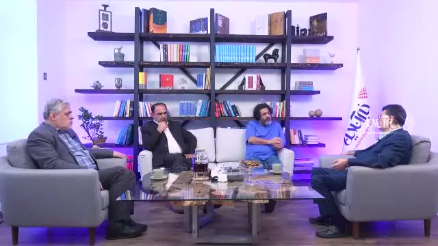   مطرح شدن  رضا پهلوی برای سلطنت، پروژه دست‌ساز جمهوری اسلامی است؟