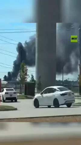   اولین تصاویر از سقوط هواپیما در آمریکا