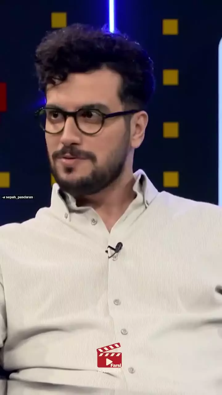   شوخی کنایه‌آمیز عباس جمشیدی‌فر با کاهش ارزش پول ملی و افرایش قیمت دلار!